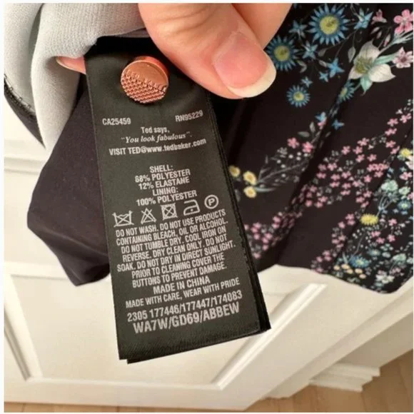 Ted Baker Abbew Unity Flag Print Tunic Dress in Black size 2 nwot - Picture 8 of 9